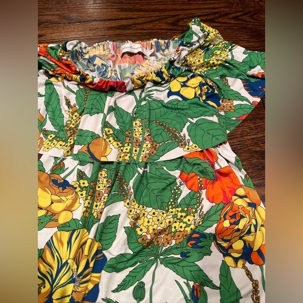 T BAGS: LOS ANGELES GREEN TOP W/ MULTICOLOR  FLORAL - SIZE M - Picture 2 of 5